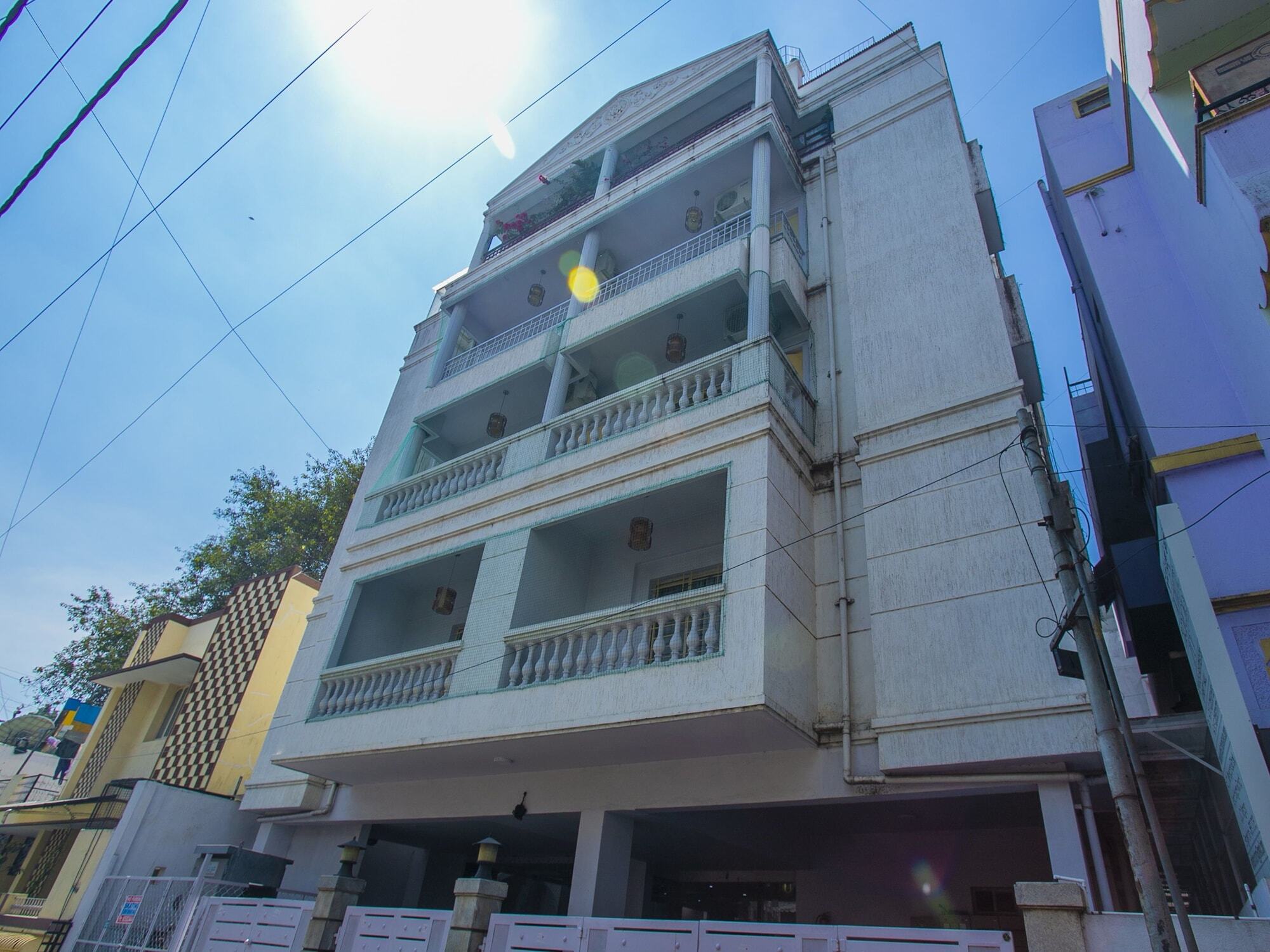 Oyo 23360 White Bricks Inn Bangalore Ngoại thất bức ảnh